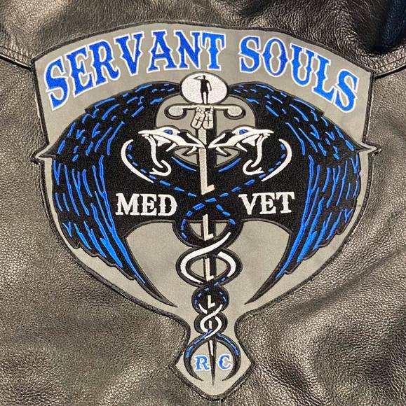 Meet your Posher, Chris - Picture 1 of 1